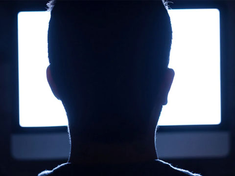 How to limit blue light on iPhone or Android - Pocket-lint - Blue Light Emission From Smartphones